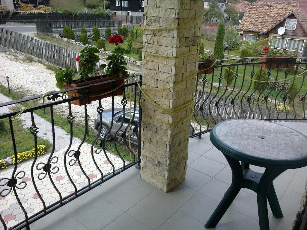 Casa Olteanu Pension Moieciu de Jos Bilik gambar
